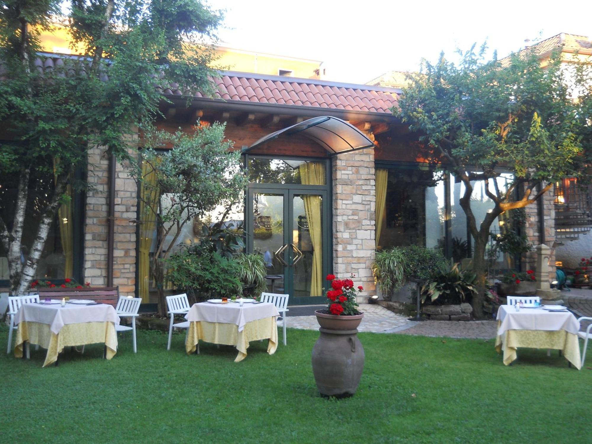 Hotel Il Rustichello Lonato Ngoại thất bức ảnh