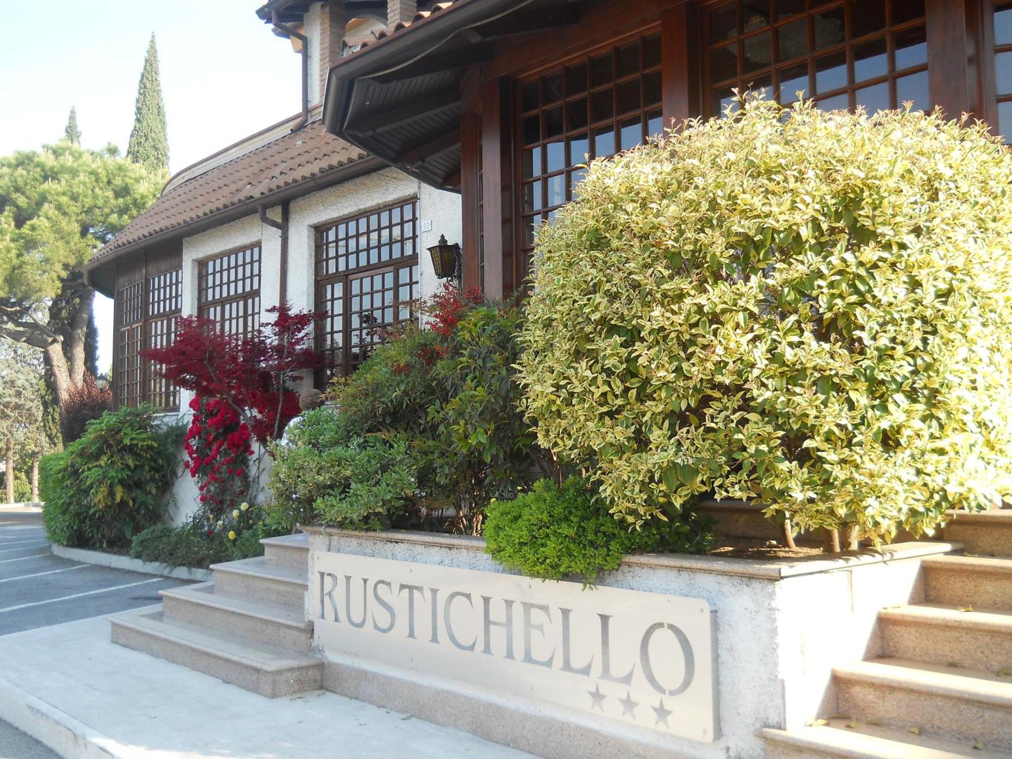 Hotel Il Rustichello Lonato Ngoại thất bức ảnh